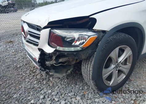 2017 Mercedes-Benz Glc 300 z USA, uszkodzony, nr VIN WDC0G4JBXHF221983